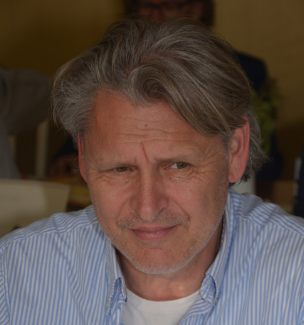 Dr. Carsten PfeiferFacharzt für Orthopädie und Traumatologie, Rheumatologe, Osteologe (DVO), Sportmedizin, Technische Orthopädie,